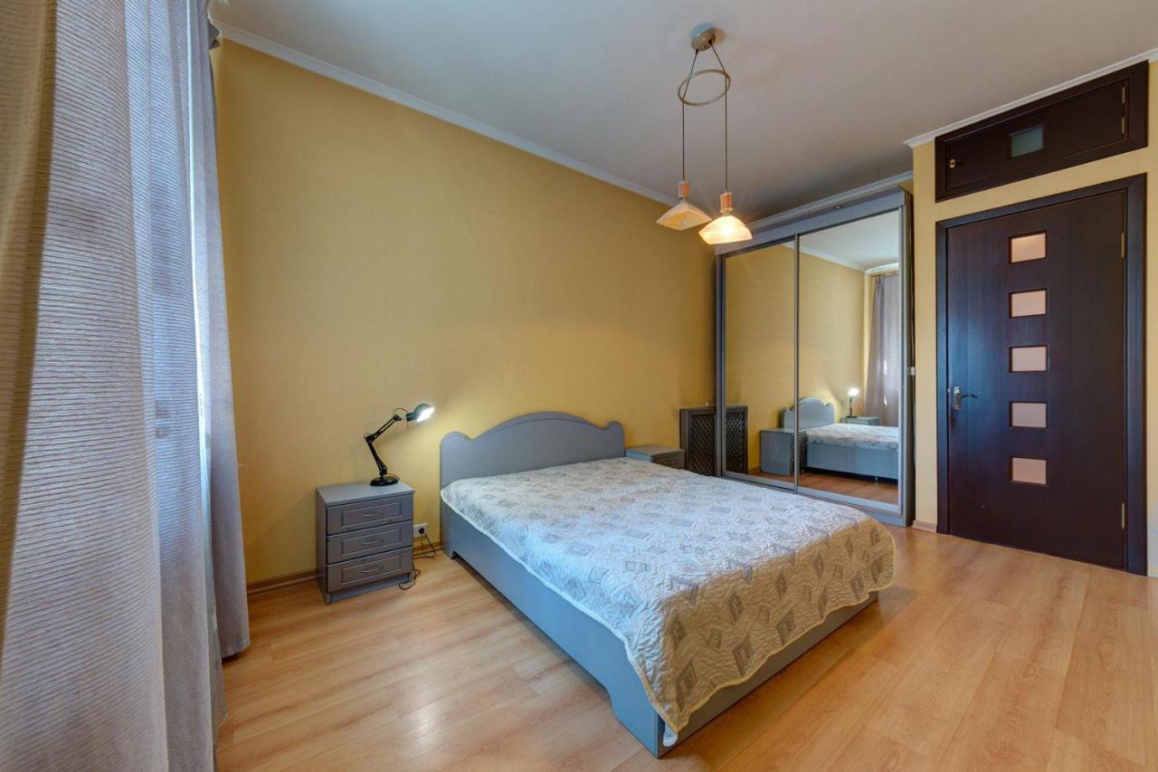 Apartments With Three Rooms On Shevchenko Blvd Kyiv Exterior foto