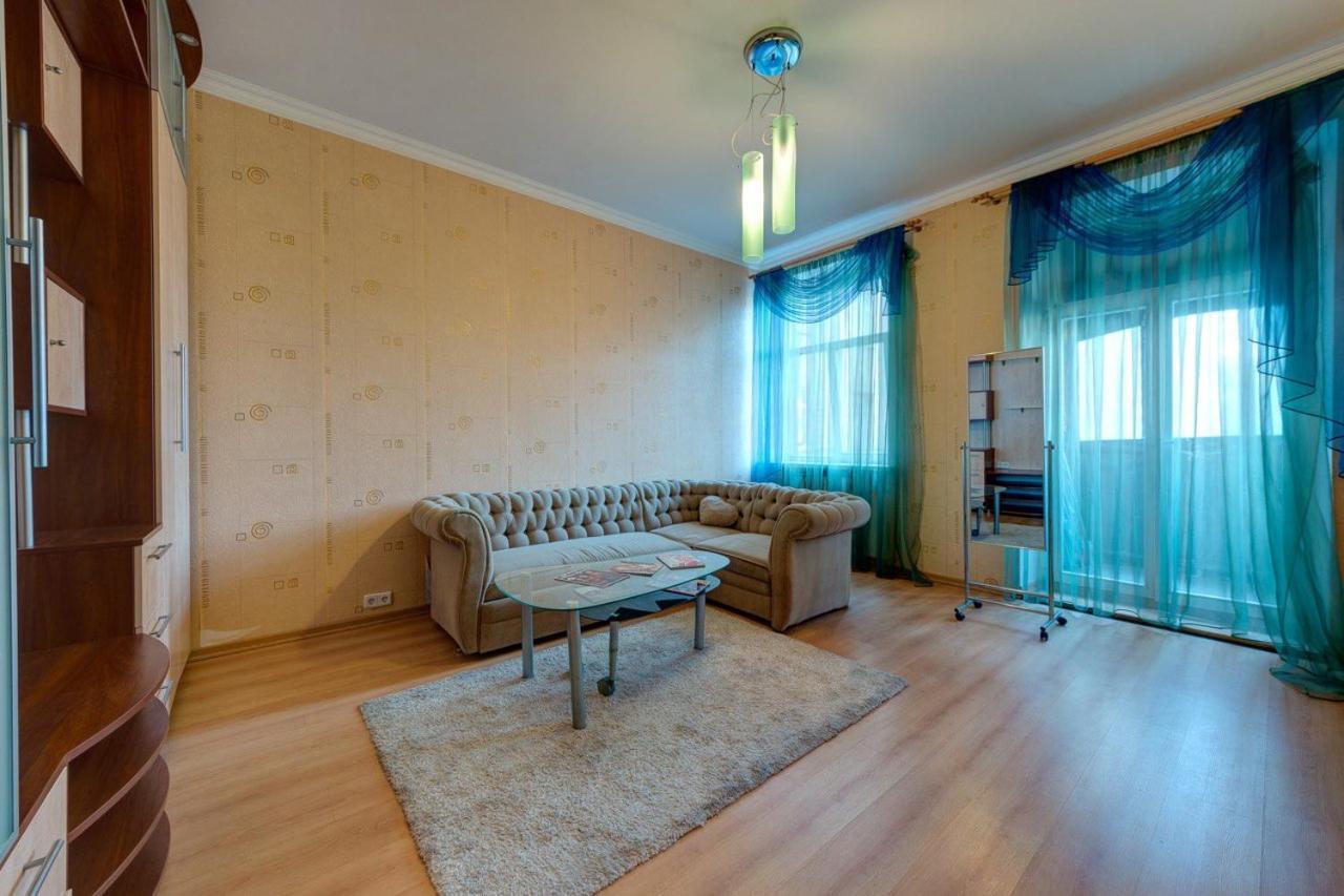 Apartments With Three Rooms On Shevchenko Blvd Kyiv Exterior foto